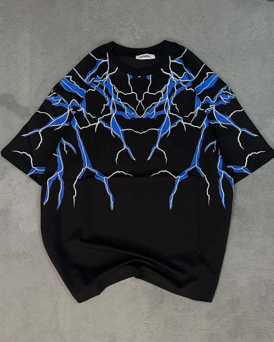 تيشيرت البرق لون اسود