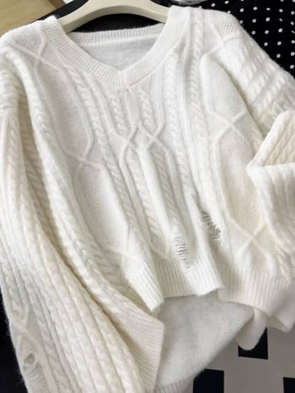 سويتر قطني ابيض نسائي *