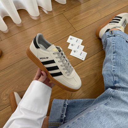 حذاء اديداس سامبا حجري اسود , قالب طبيعي (القياسات بين 36>46)