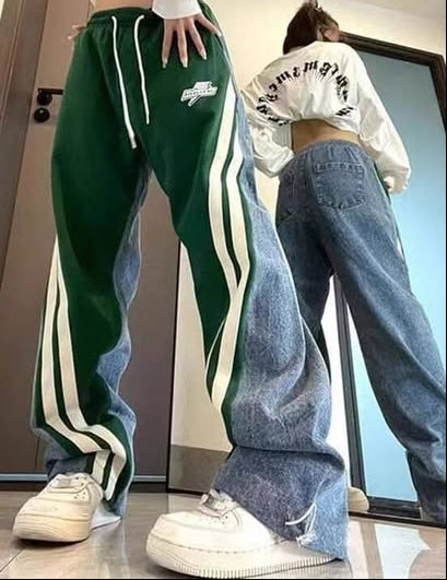 بجامة جينز لونين بخط جانبي لون اخضر *