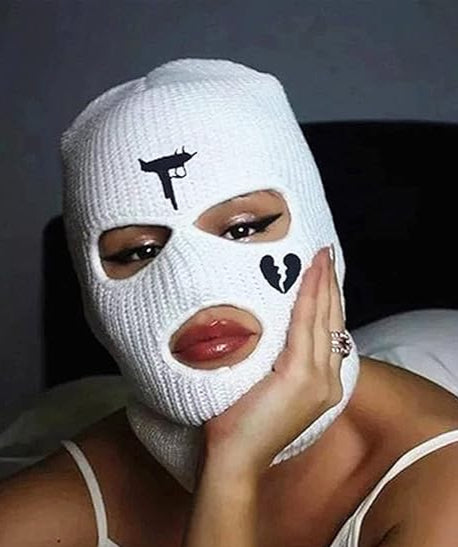ماسك ابيض مافيا