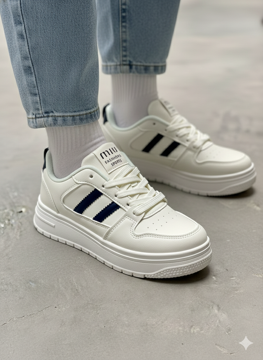 (القياسات بين 38>40) حذاء خط اسود ,قالب صغير