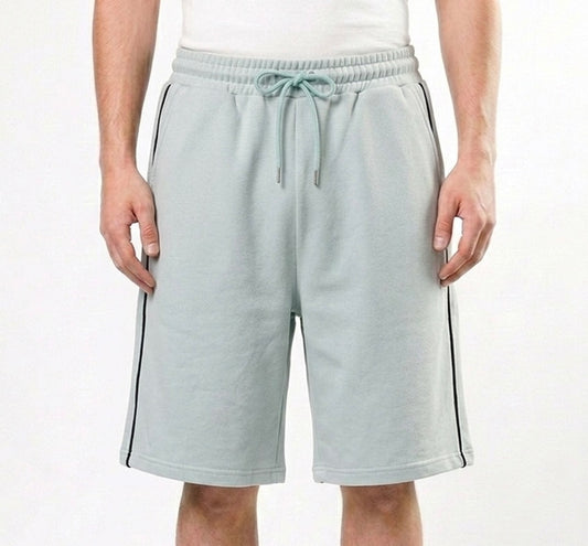 شورت سمائي سادة بخط اسود , قالب طبيعي