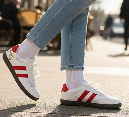 (القياسات بين 36>40) حذاء هيلو كيتي ابيض واحمر ,قالب صغير