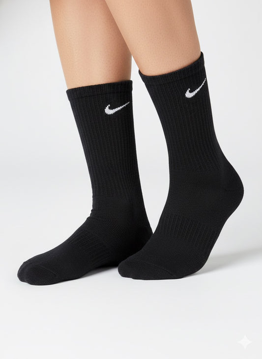 جواريب نايك اسود سادة