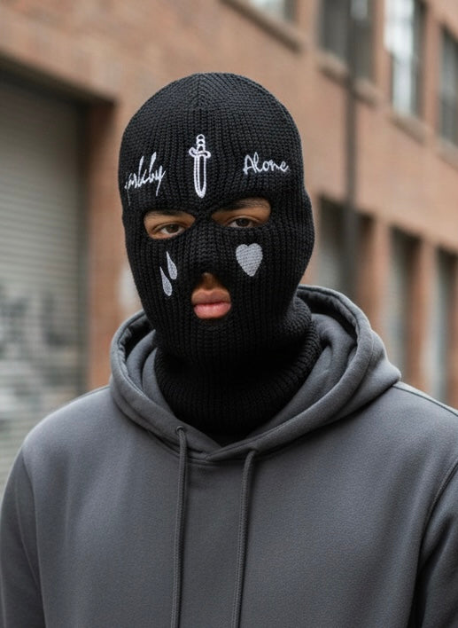 ماسك وحيد بقلب