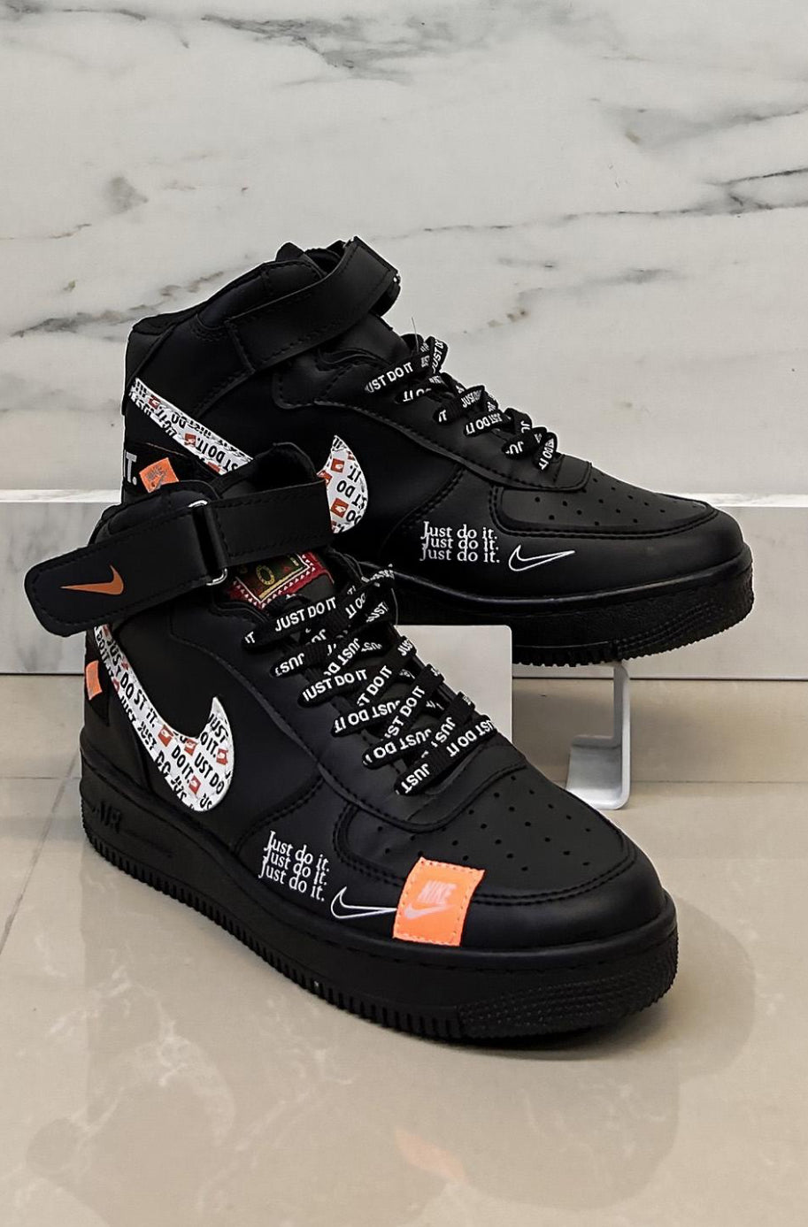 حذاء نايك اسود عالي , قالب كبير (القياسات بين 36>40)