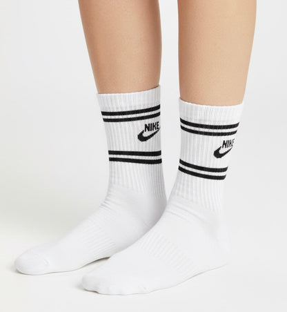 جوارب نايك ابيض خط اسود ✅