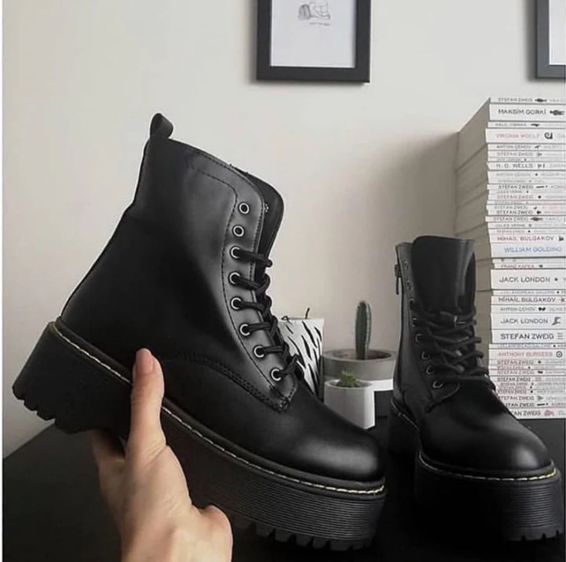 بوت مارتن كعب اسود ,قالب طبيعي (القياسات بين 36>40)