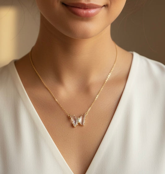 قلادة فراشة✅