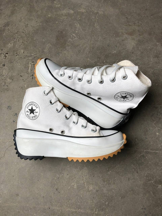 حذاء كونفرس كعب عالي قالب طبيعي