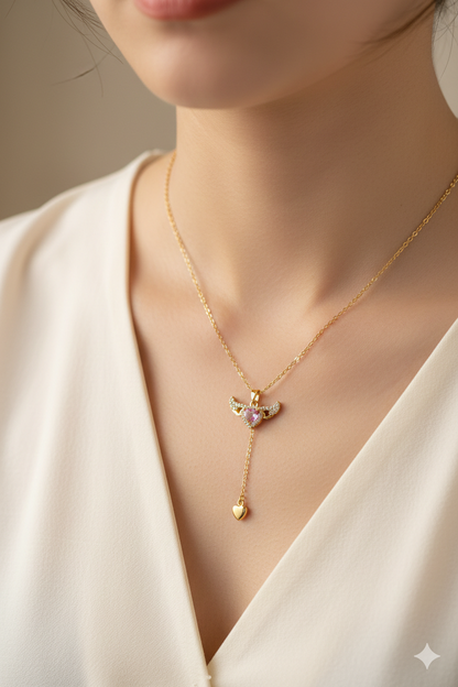 قلادة كريستال بجناحات ✅