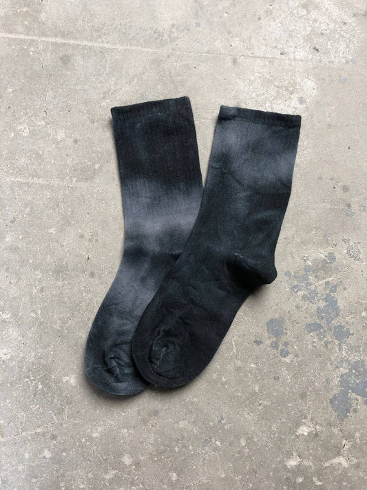 جواريب رمادي سادة