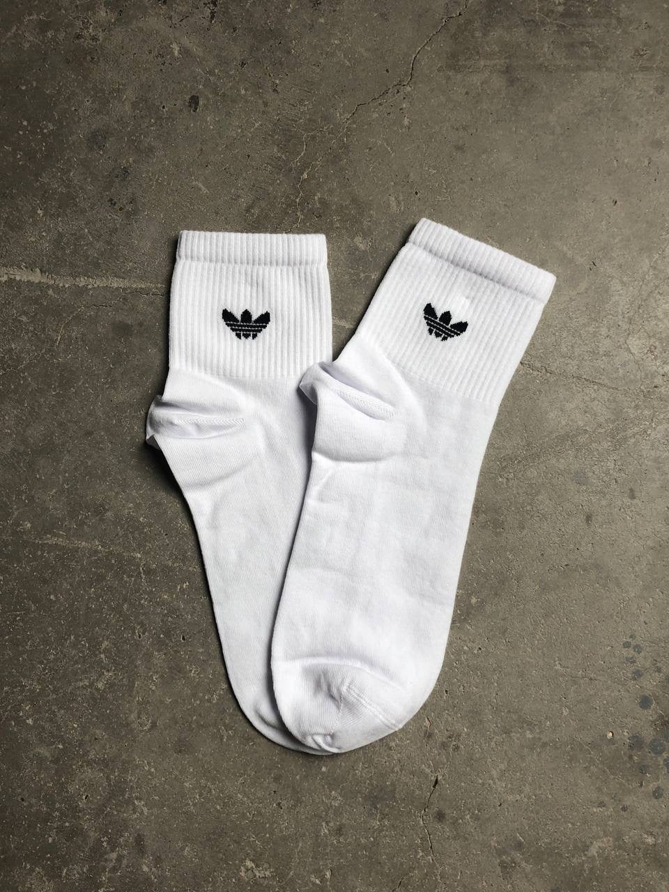 جواريب اديداس قصير