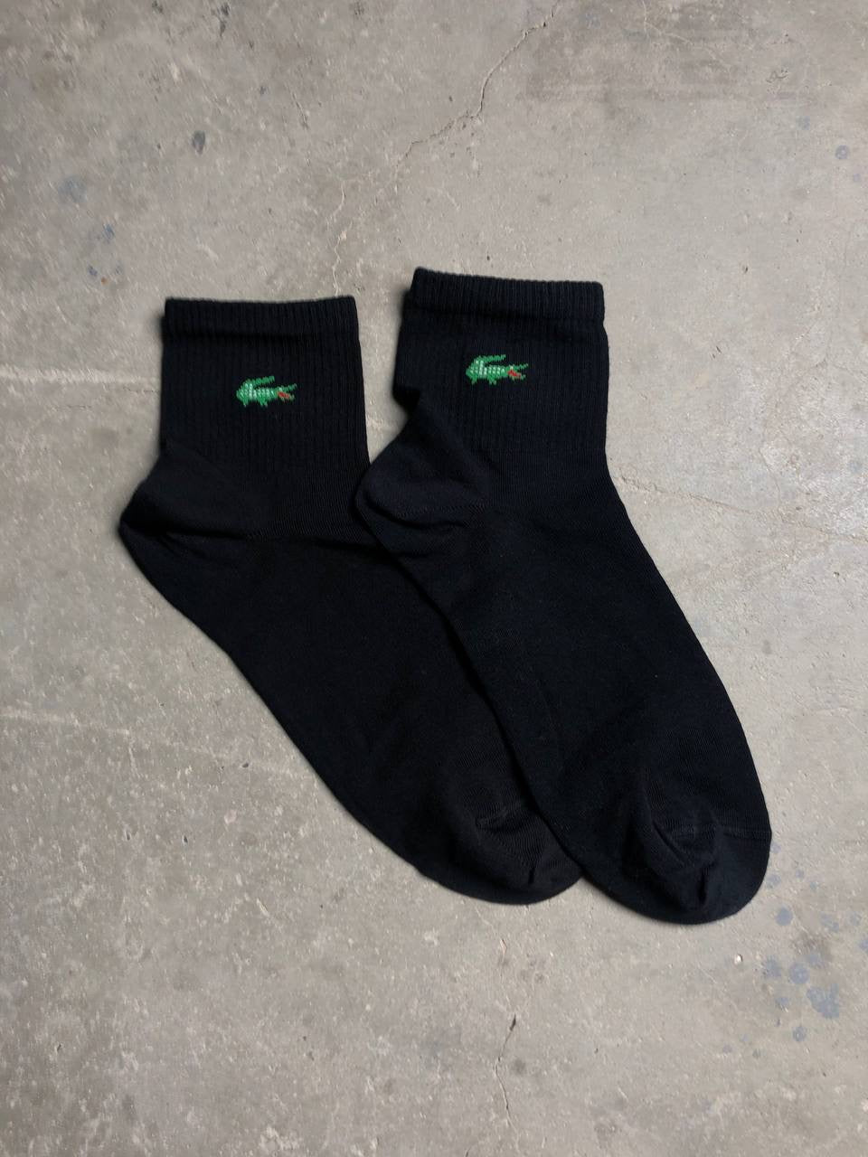 جواريب تمساح ابيض واسود