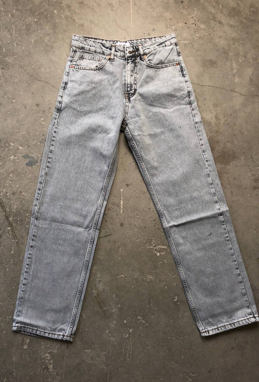 بنطرون جينز رجالي رصاصي فاتح , قالب طبيعي