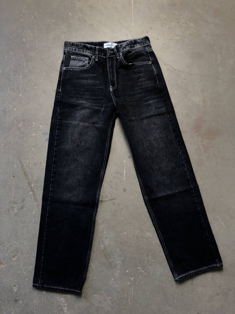 بنطرون جينز رجالي اسود بخيط ابيض , قالب طبيعي