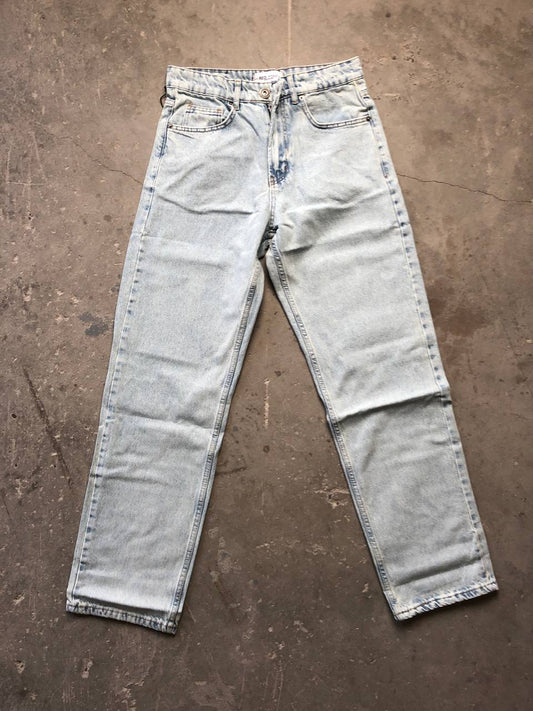 بنطرون جينز رجالي ثلجي , قالب طبيعي