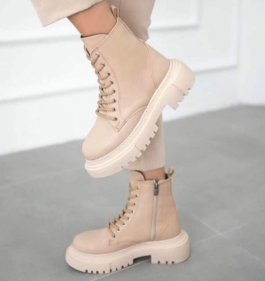 بوت عالي لون بيجي نسائي ,قالب صغير (القياسات بين 36>39)
