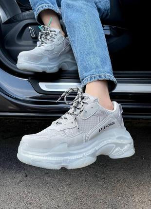 حذاء بالنسياغا تريبل أس سنيكر رصاصي ,قالب طبيعي (القياسات بين 36>44)