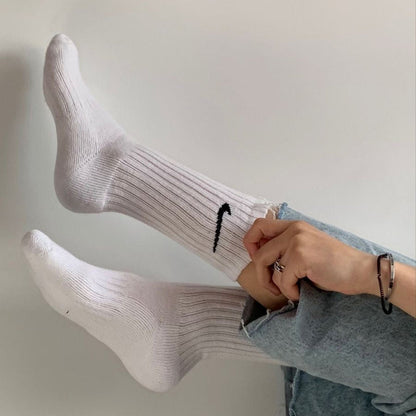 جواريب نايك ابيض سادة ✅