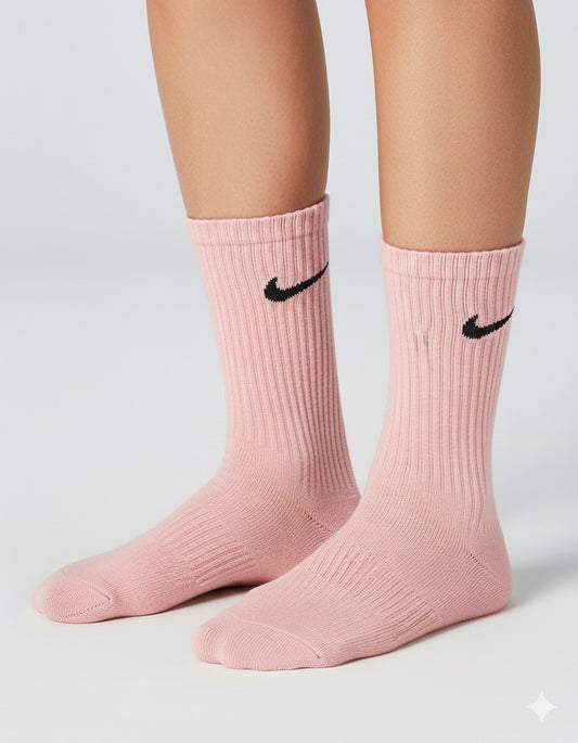 جوارب نايك وردي