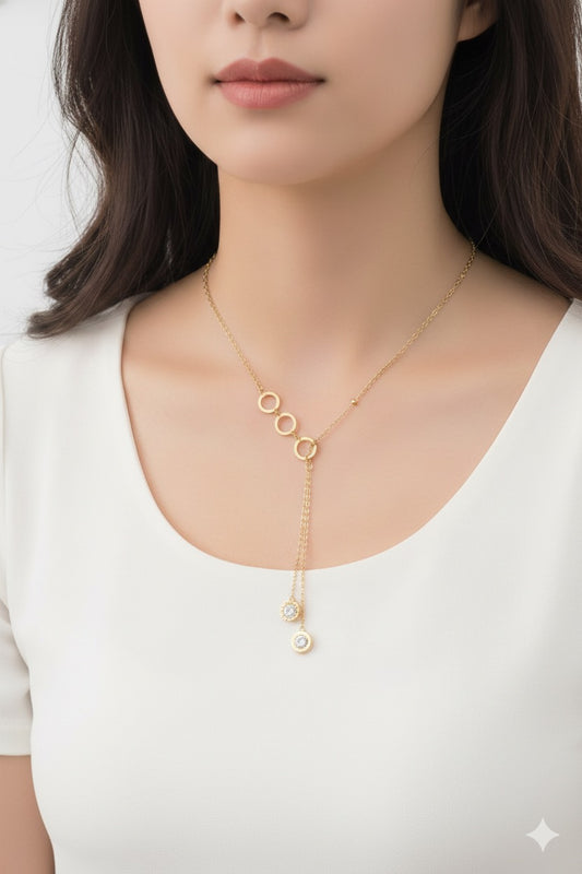 قلادة حلقات ذهبية