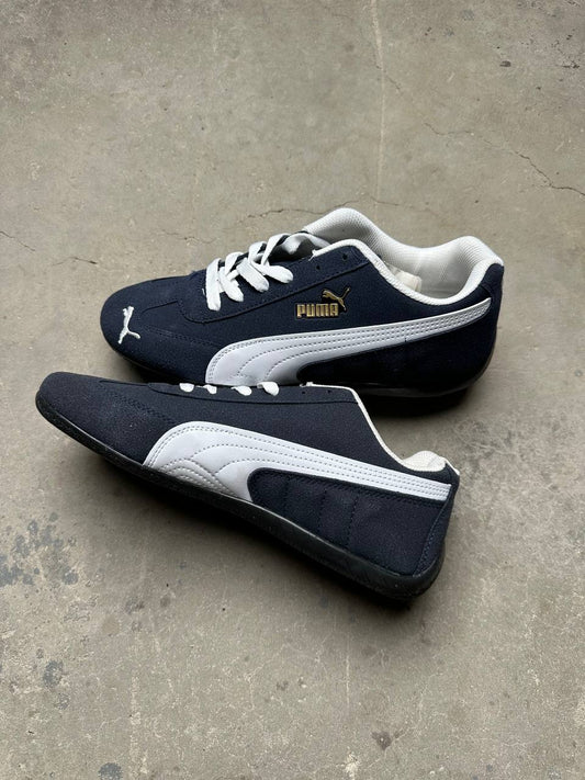 حذاء بوما شاموا نيلي وابيض قالب طبيعي (القياسات بين 36>45) - PUMA