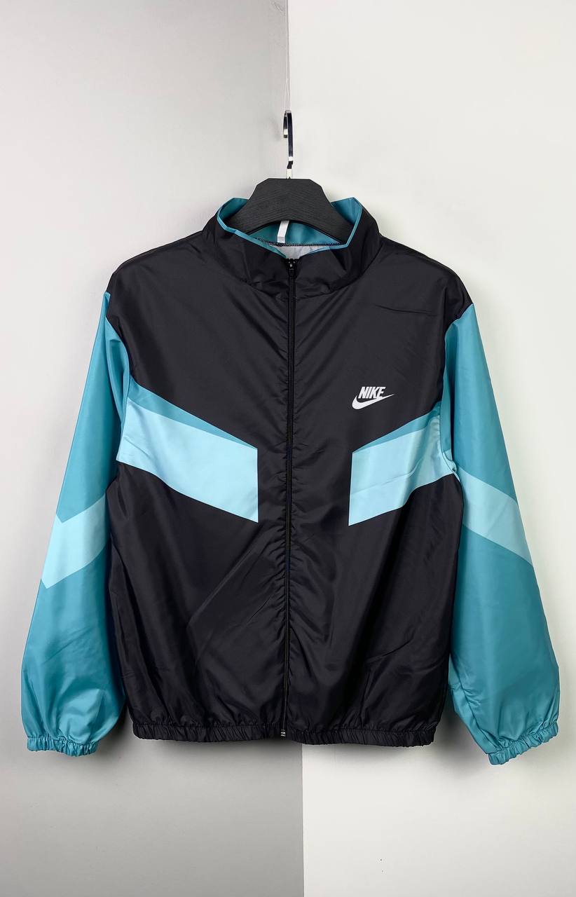 جاكيت نايك مطري خفيف