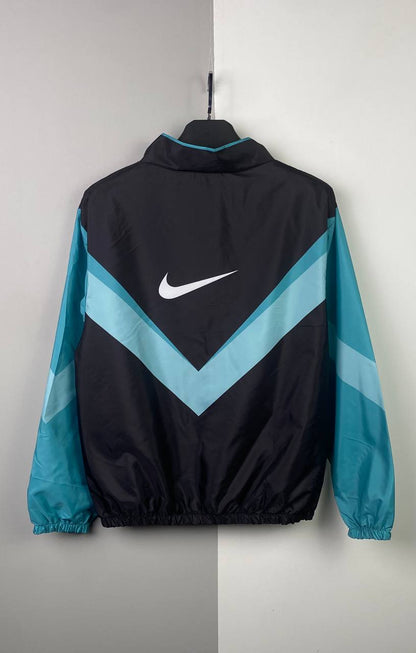 جاكيت نايك مطري خفيف