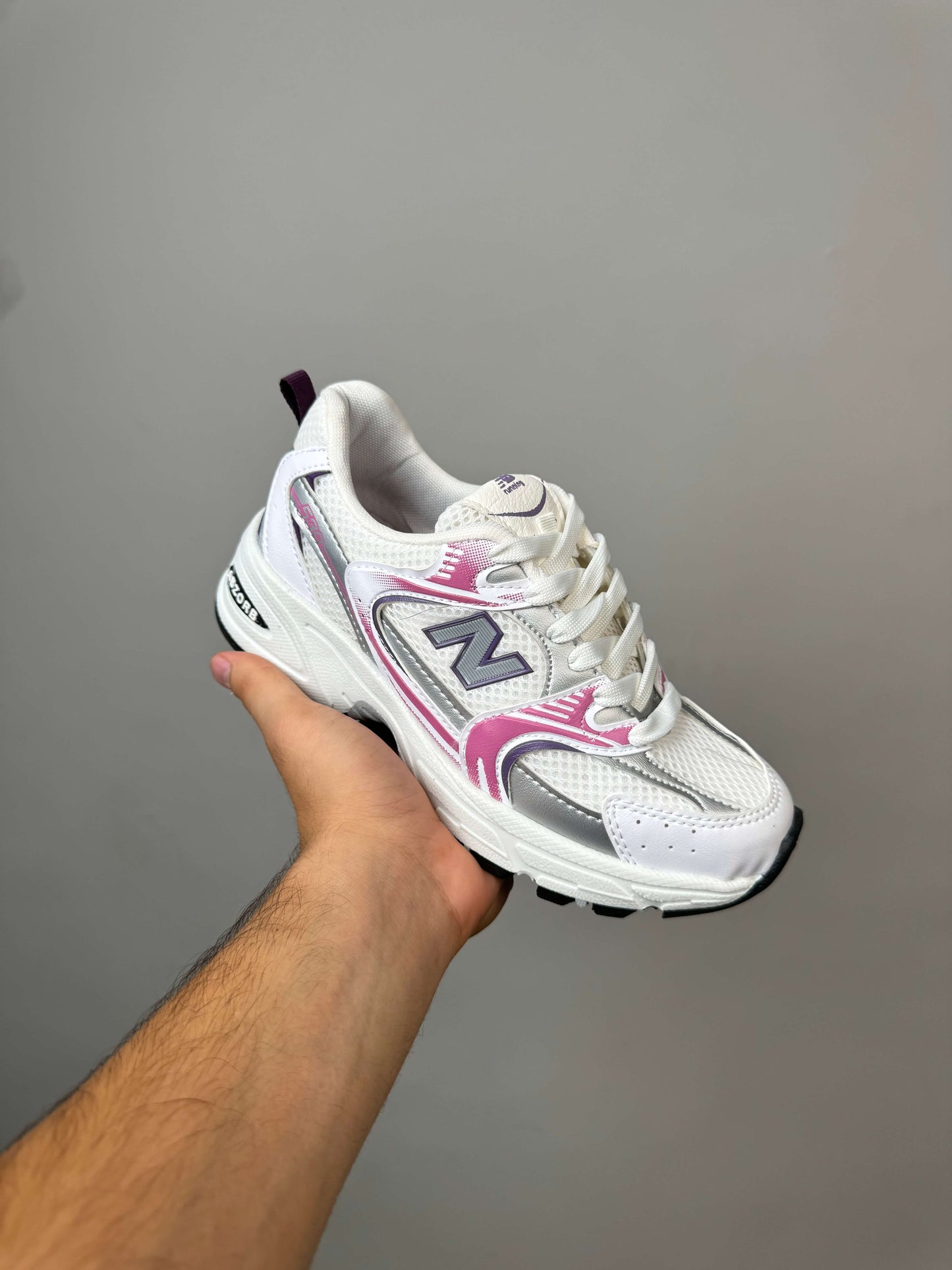 حذاء نيو بلانص رياضي  ,قالب طبيعي (القياسات بين 36>44) New Balance 530
