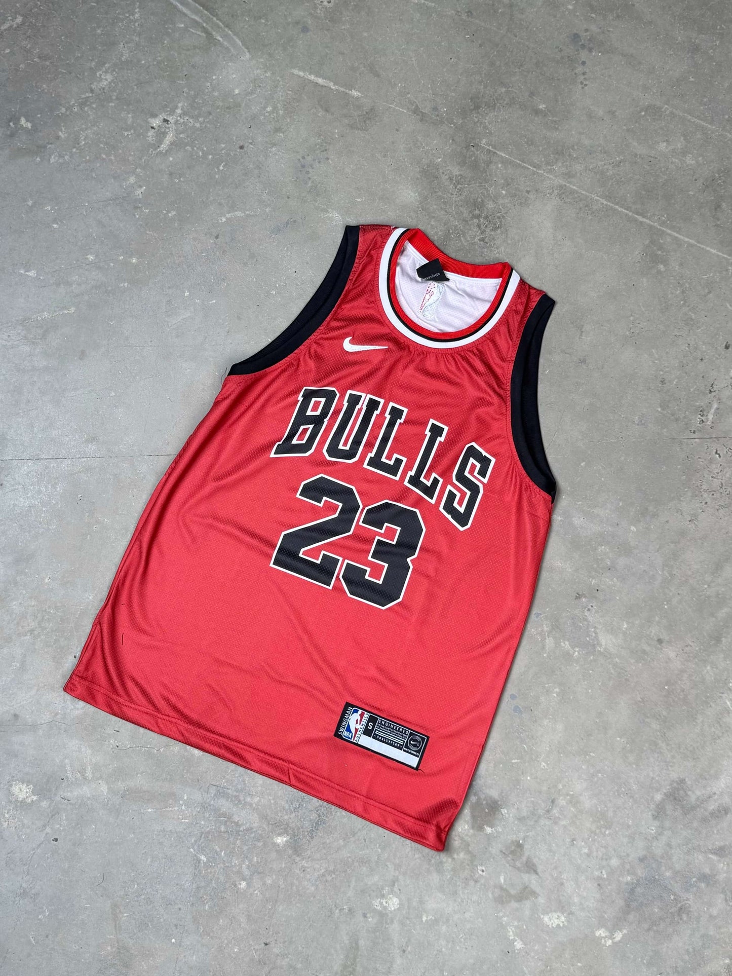 BULLS 23 كيمونة نايك