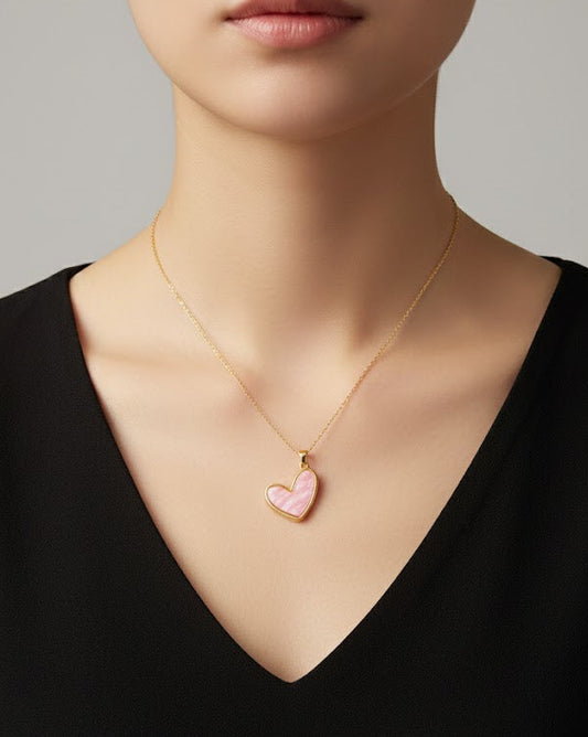 قلادة ذهبية قلب وردي ✅