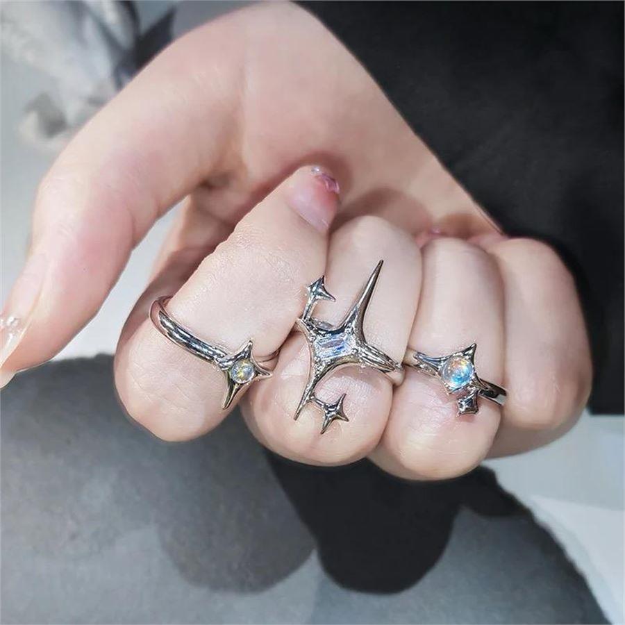 محابس ثلاثية نجوم