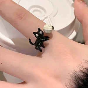 محبس قط وصوف لون اسود