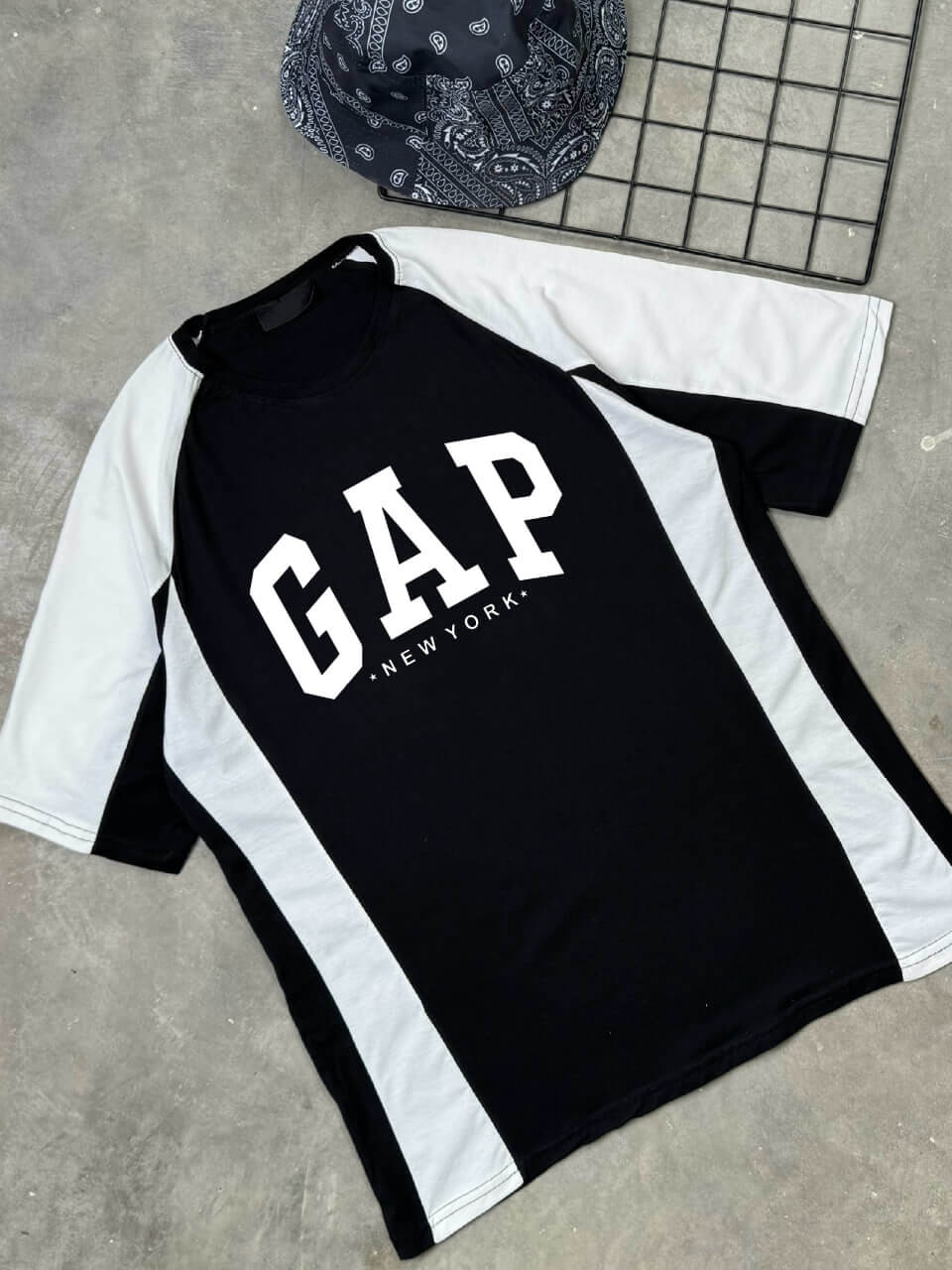 GAP تيشيرت مطعم