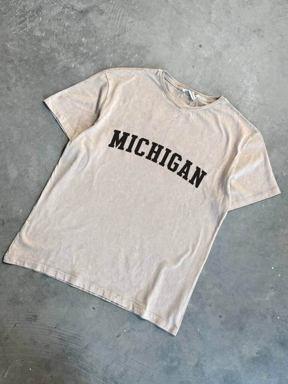 MICHIGAN تيشيرت حجري