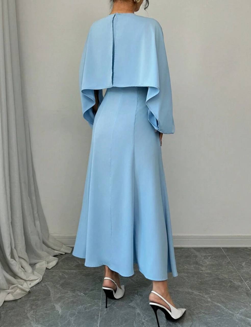 فستان سمائي طويل