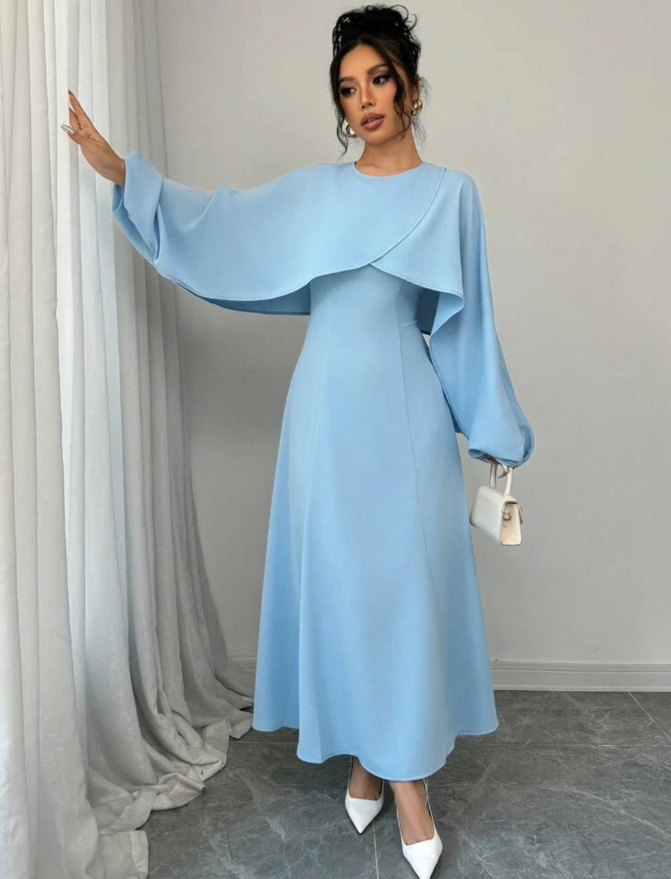 فستان سمائي طويل