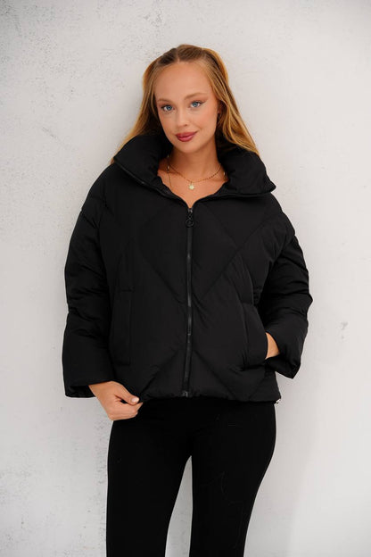 جاكيت نسائي بفر ألماس نفخ اسود