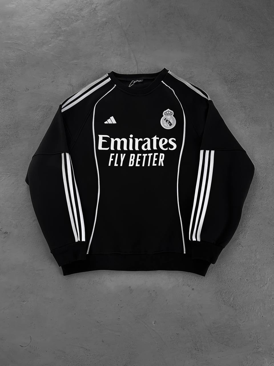 سويتر ريال مدريد اديداس اسود خطوط بيضاء , قالب كبير
