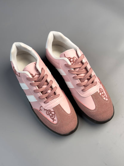 (القياسات بين 36>40) حذاء هيلو كيتي وردي ,قالب صغير