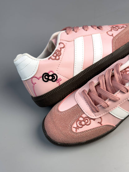 (القياسات بين 36>40) حذاء هيلو كيتي وردي ,قالب صغير