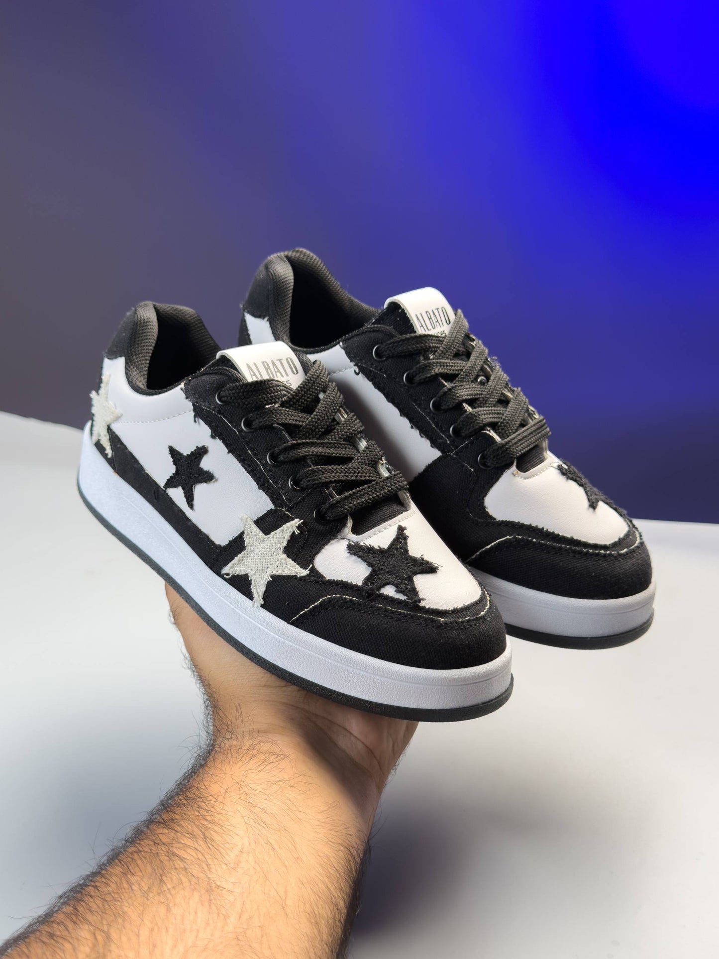 (القياسات بين 36>40) حذاء نجوم اسود ,قالب صغير