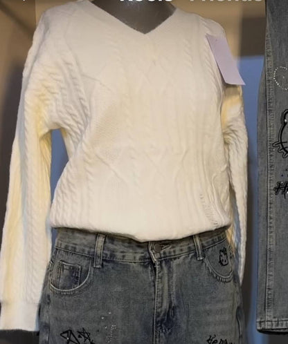 سويتر قطني ابيض نسائي *