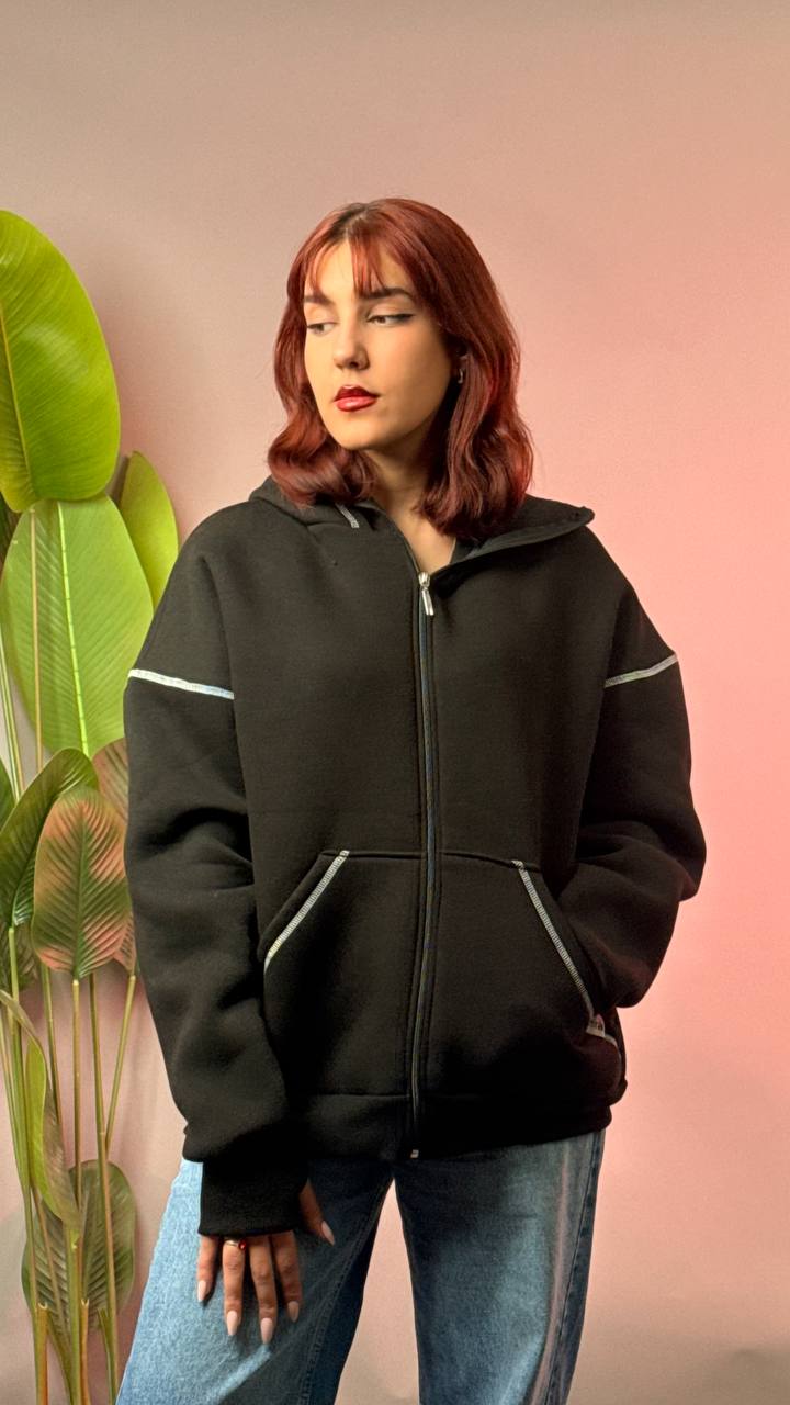 جاكيت قناع اسود خط ابيض سادة , قالب طبيعي