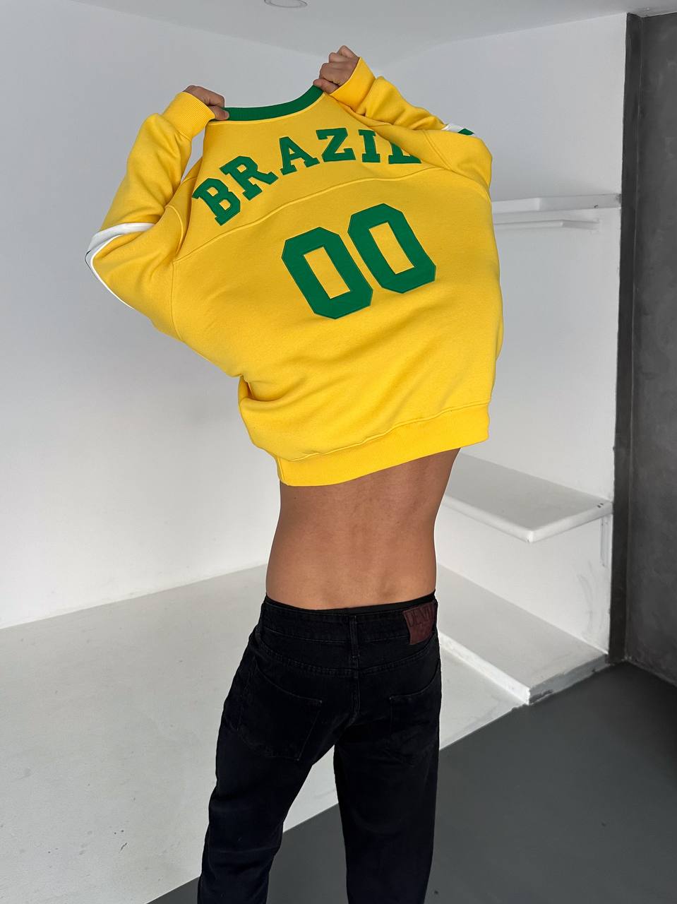 سويتر البرازيل 00 لون اصفر , قالب كبير