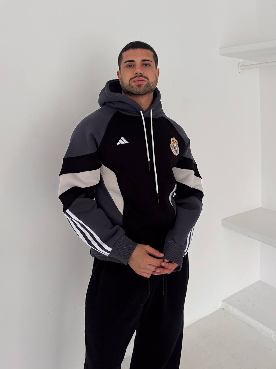 هودي ريال مدريد اديداس جوزي ورصاصي , قالب واسع