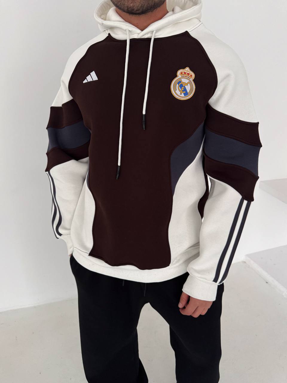هودي ريال مدريد اديداس جوزي , قالب كبير