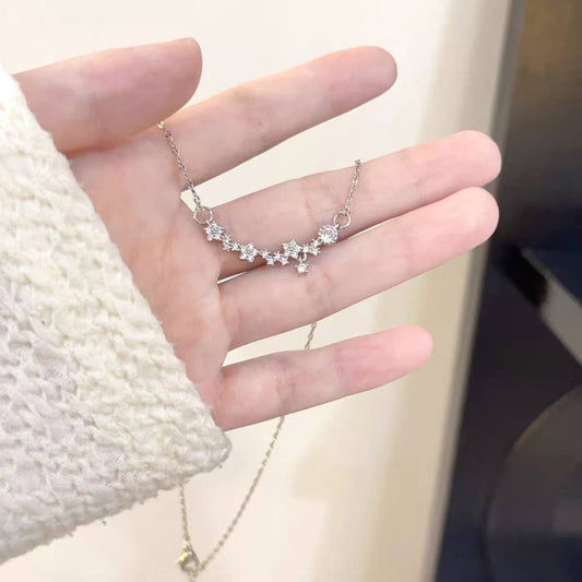 قلادة نجوم زاركون فضية *
